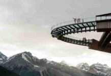 La magia del otoño Canadiense Sky deck en Alberta, foto de Destination Canada